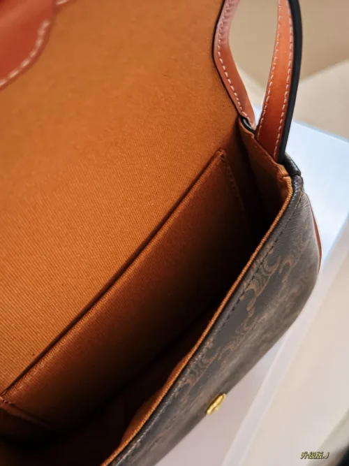 Celine Saddle Bag Style 0118