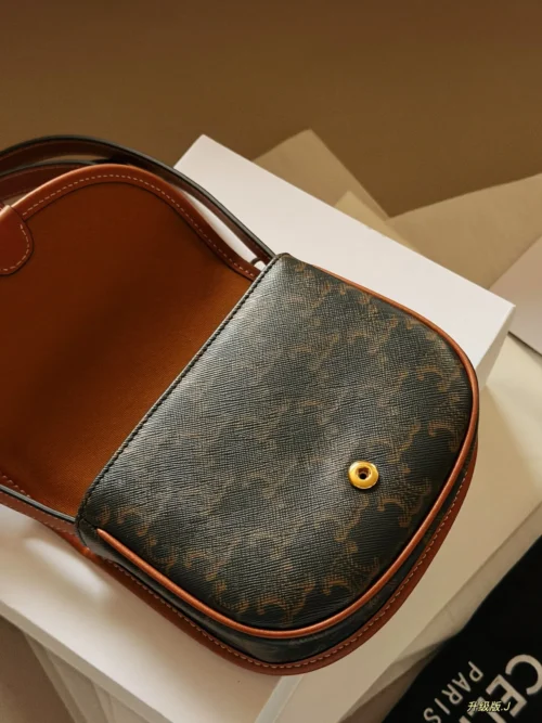 Celine Saddle Bag Style 0118