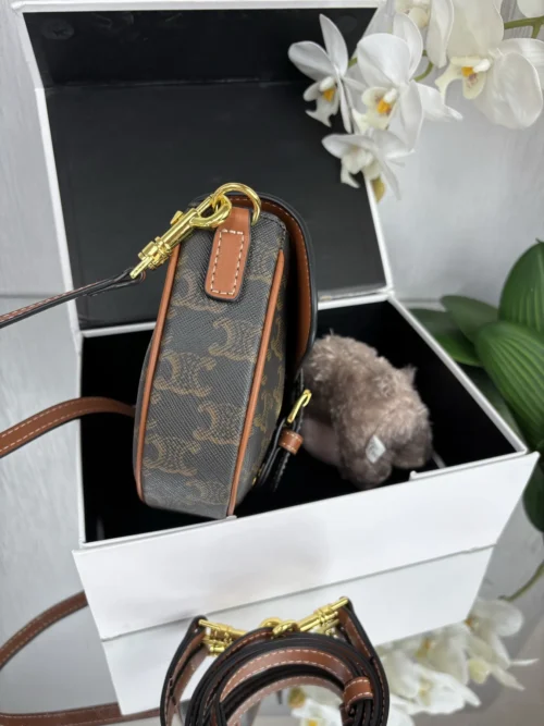 Celine Saddle Bag Style 0132