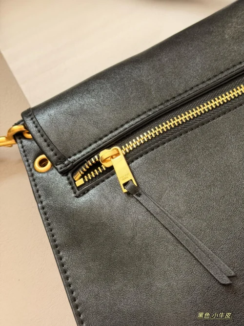 Celine Triomphe Black Calfskin Messenger Bag Style 0197
