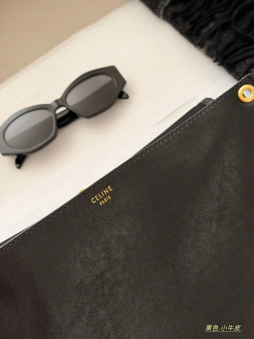 Celine Triomphe Black Calfskin Messenger Bag Style 0197