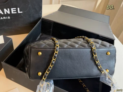 Chanel Classic Flap Quilted Tote Bag Style 0007