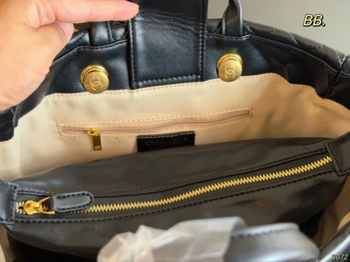 Chanel Classic Flap Quilted Tote Bag Style 0007