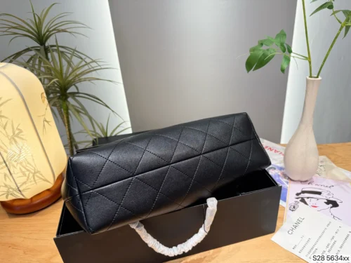 Chanel Tote Bag