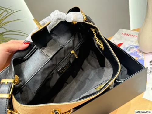 Chanel Tote Bag
