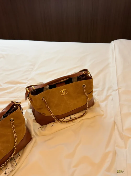Chanel Suede Bag Style 0120