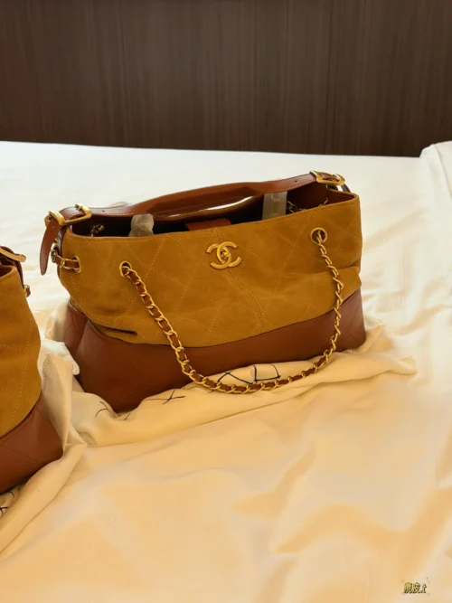 Chanel Suede Bag Style 0120
