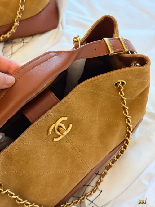 Chanel Suede Bag Style 0120