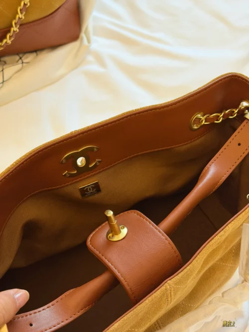 Chanel Suede Bag Style 0120