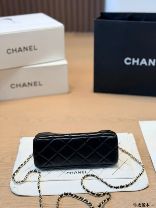 Chanel Classic Flap Black Quilted Calfskin Wallet