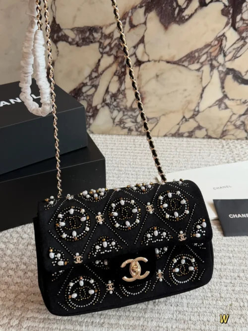 Chanel Chain Bag Style 0230