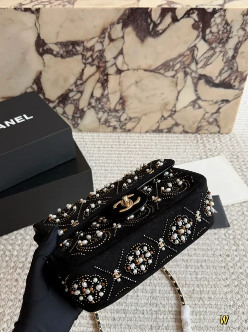 Chanel Chain Bag Style 0230