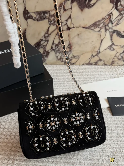 Chanel Chain Bag Style 0230