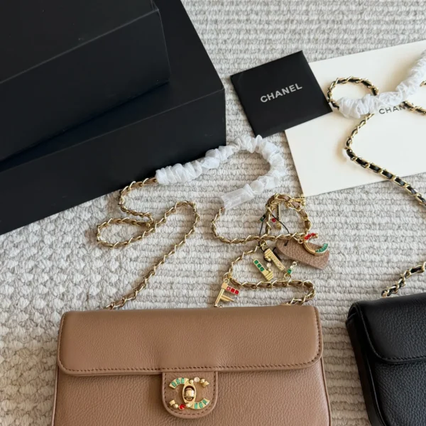 Chanel Leather Bag Style 0236