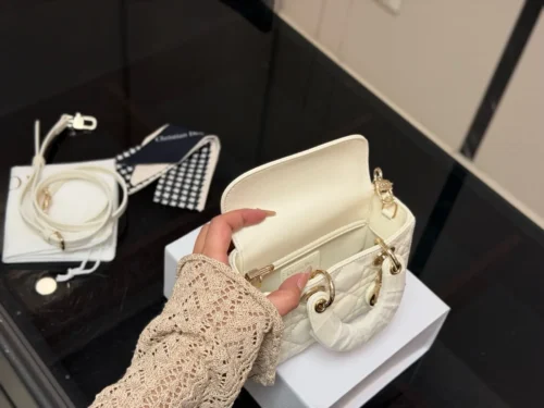 Dior Lady Dior Lambskin Bag Style 0027