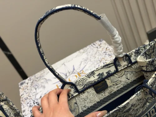 Dior Book Tote Tote Bag Style 0029