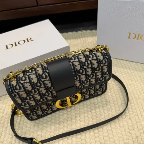 Dior Oversized Bag Style 0099