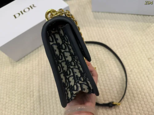 Dior Oversized Bag Style 0099
