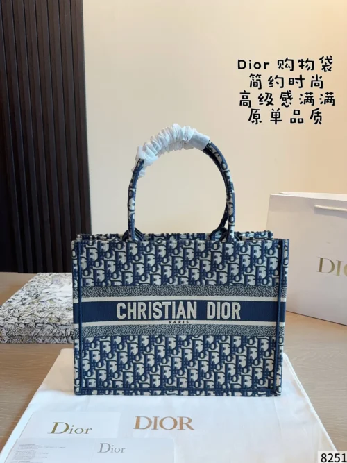 Dior Monogram Tote Bag Style 0110