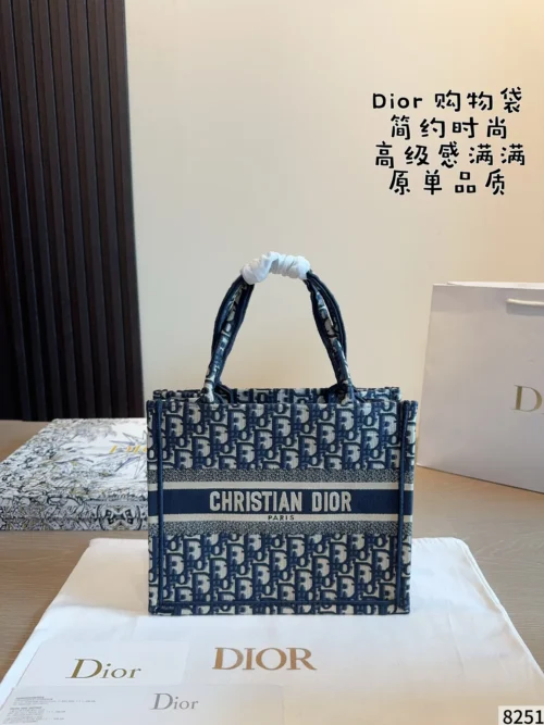 Dior Monogram Tote Bag Style 0110