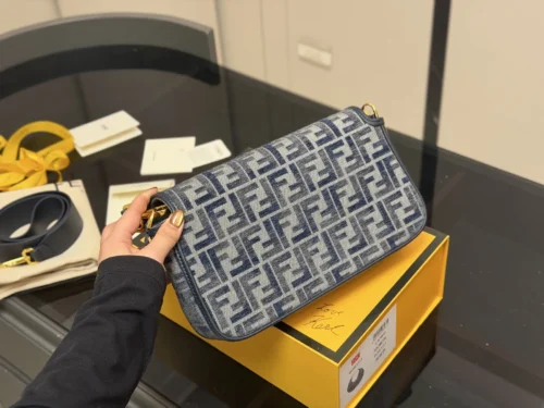 Fendi Baguette Bag Style 0031