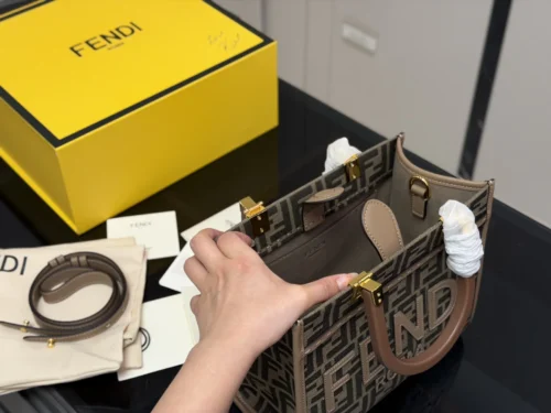 Fendi Tote Bag Style 0035