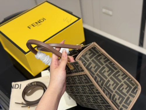 Fendi Tote Bag Style 0035