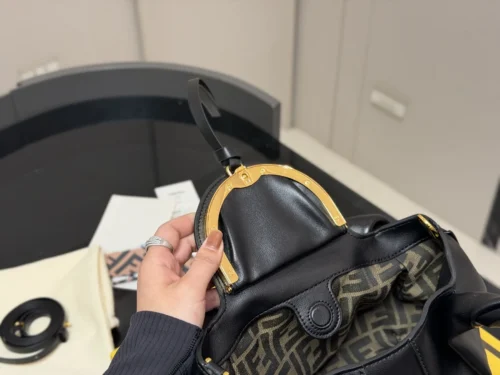 Fendi Monogram Bag Style 0039