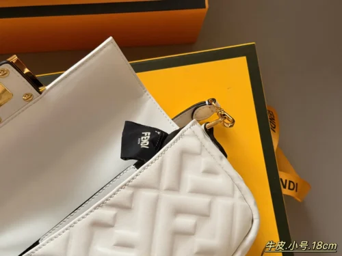 Fendi Baguette Bag Style 0044