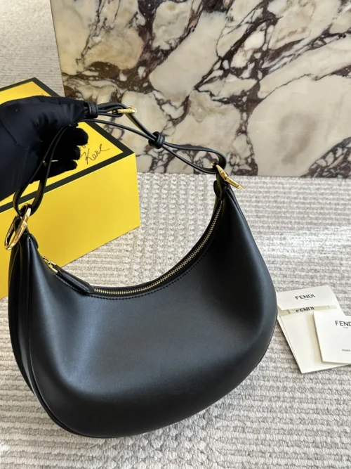 Fendi Leather Hobo Bag Style 0053
