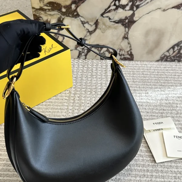 Fendi Leather Hobo Bag Style 0053