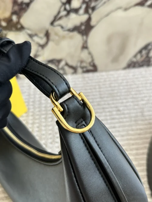 Fendi Leather Hobo Bag Style 0053