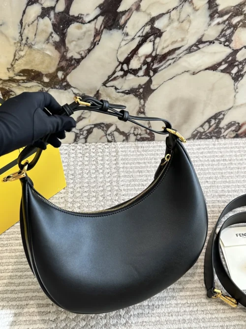 Fendi Leather Hobo Bag Style 0053