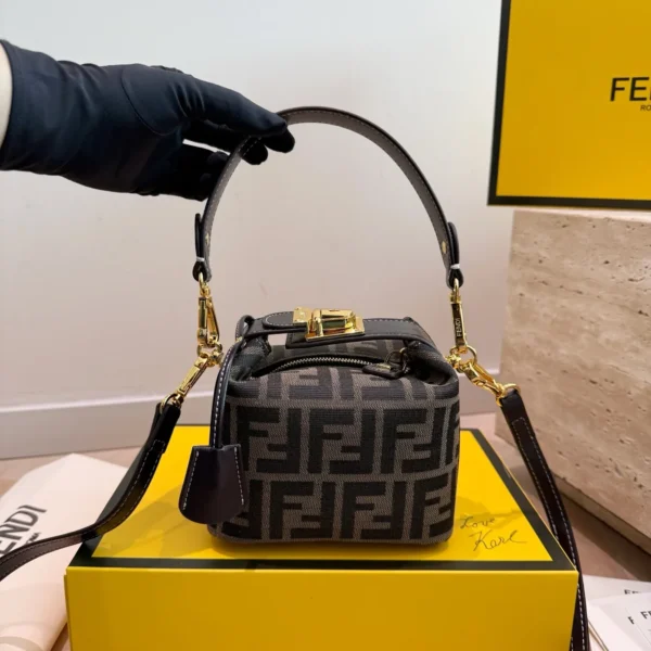 Fendi Bag Style 0086