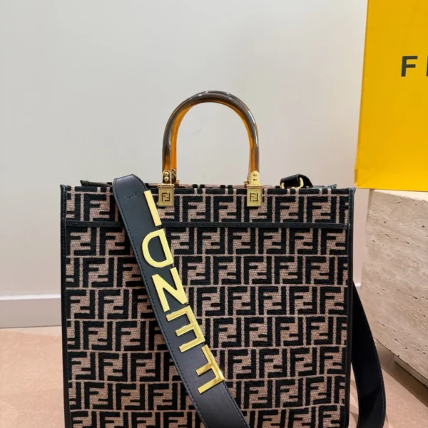 Fendi Tote Bag Style 0110