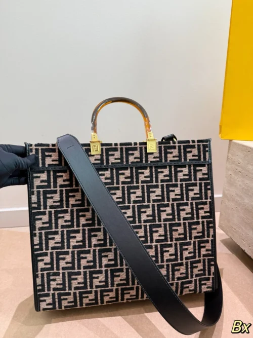 Fendi Tote Bag Style 0110
