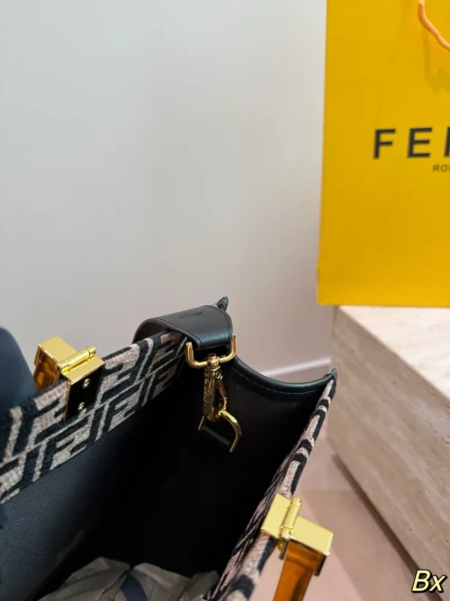 Fendi Tote Bag Style 0110