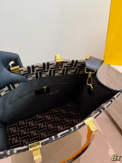 Fendi Tote Bag Style 0110