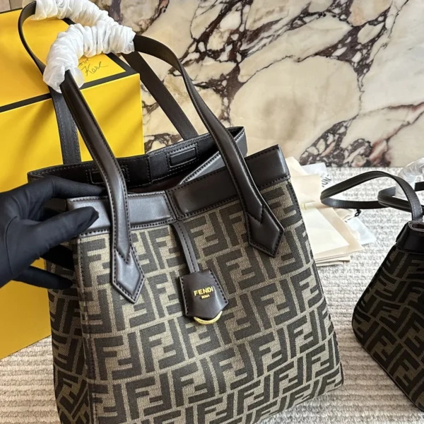 Fendi Monogram Tote Bag Style 0182