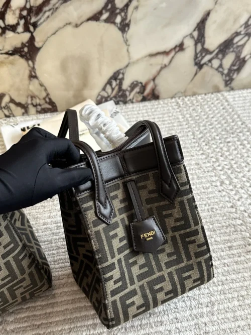 Fendi Monogram Tote Bag Style 0182