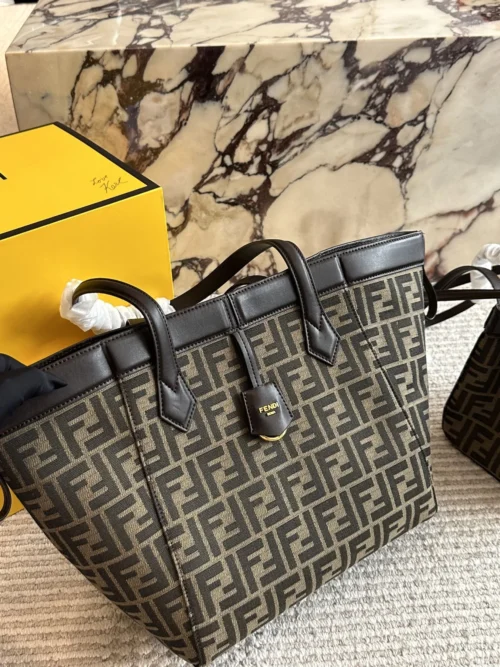 Fendi Monogram Tote Bag Style 0182