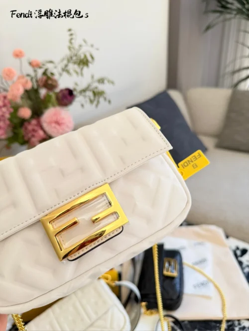 Fendi Baguette Bag Style 0184