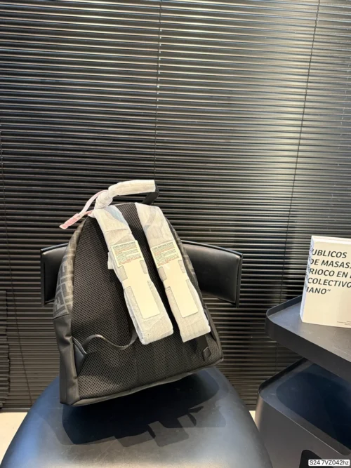 Fendi Backpack Style 0226