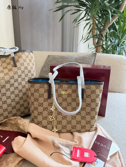 Gucci GG Supreme Monogram Leather Tote Bag
