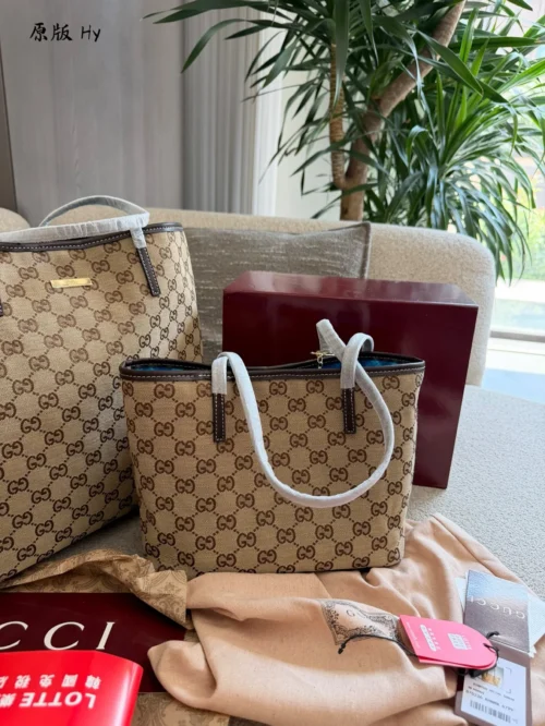 Gucci GG Supreme Monogram Leather Tote Bag