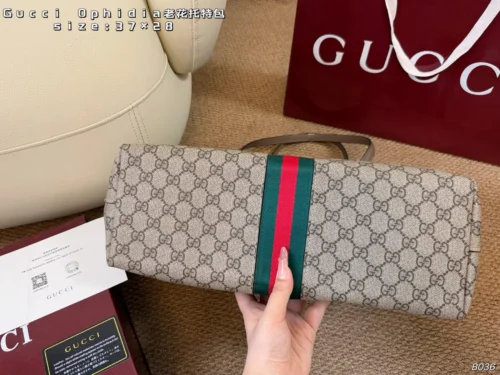 Gucci Ophidia Oversized Monogram Tote Bag