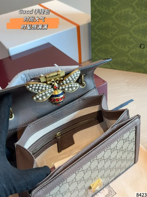 Gucci GG Supreme Brown Monogram Canvas Wallet