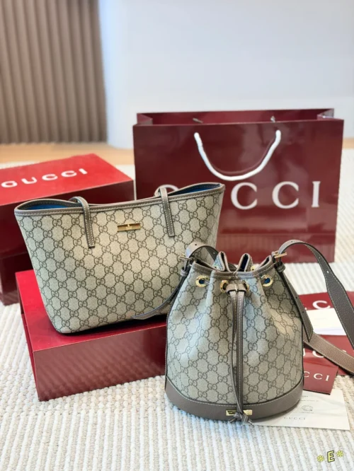 Gucci GG Supreme Medium Brown Monogram Leather Tote Bag Style 0132