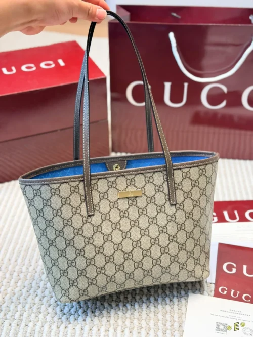 Gucci GG Supreme Medium Brown Monogram Leather Tote Bag Style 0132