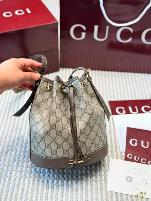 Gucci GG Supreme Medium Brown Monogram Leather Tote Bag Style 0132